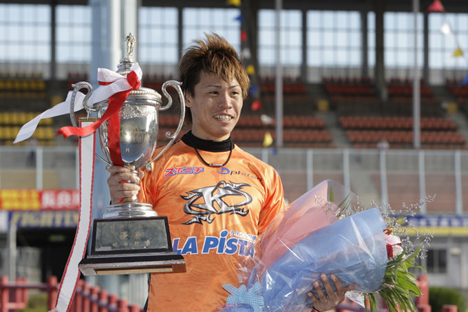 2011年アジア選手権ケイリン優勝など数々の実績を持つ浅井康太