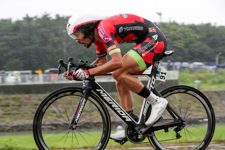 ツール・ド・熊野2016プロローグ市田川で優勝した阿部嵩之（宇都宮ブリッツェン）