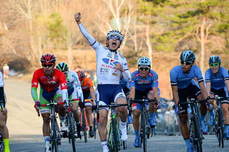 Jプロツアーで優勝する中島康晴（キナンサイクリングチーム）