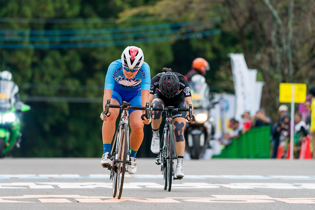 毎年土曜に森林公園のロードレースコースで開催される女子オープンレース