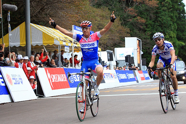 2008年、ジャパンカップで2勝目を挙げたダミアーノ・クネゴ（ランプレ、イタリア）