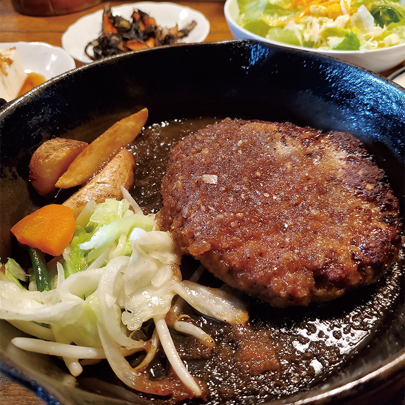 手作りハンバーグ 1,000円(税込)