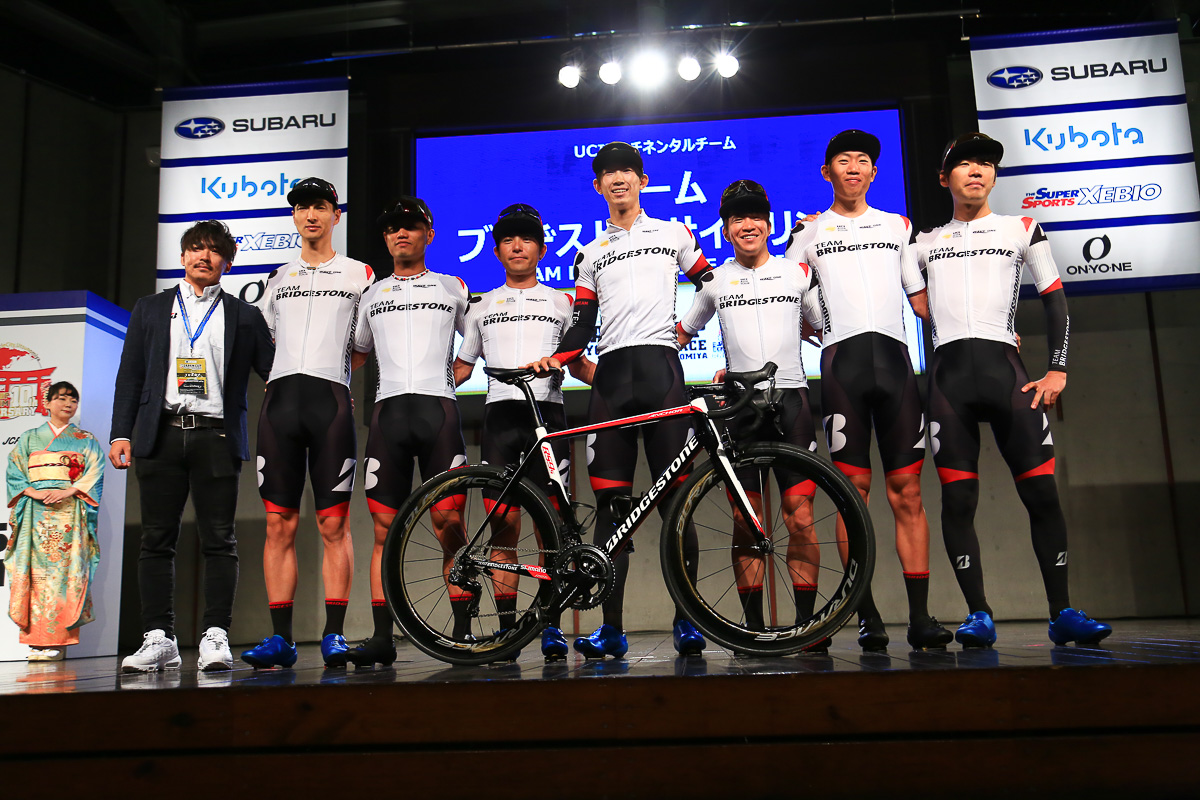 トラックのアジア選手権から帰国したばかりの沢田桂太郎と近谷涼も加わるチームブリヂストンサイクリング