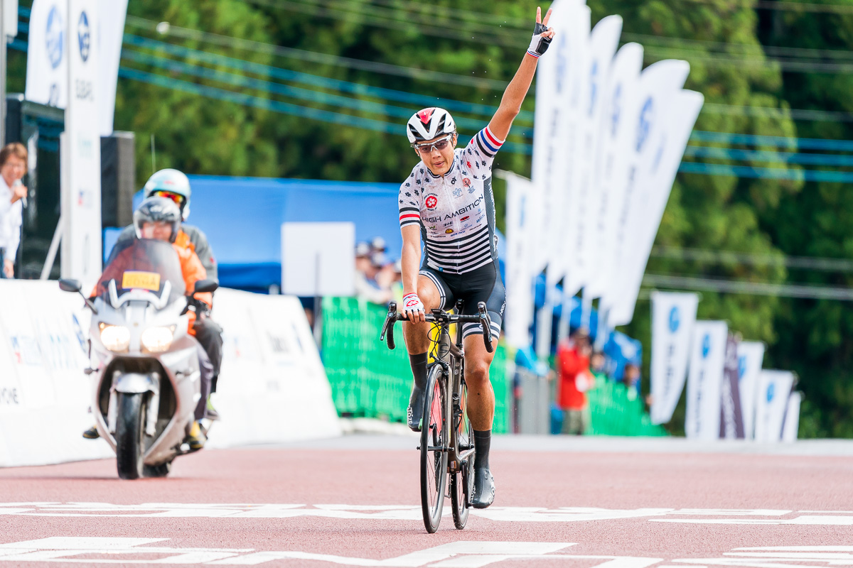 オープン女子で独走優勝を決めたアラナ・フォースター（ハイアンビション・ウィメン）