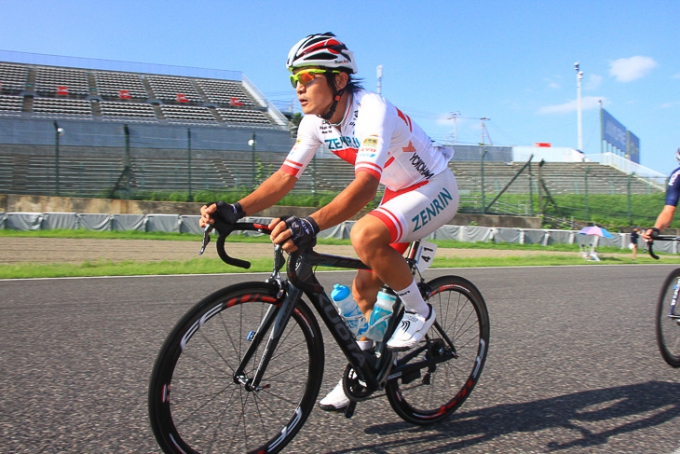 2015全日本ロードレースチャンピオンとなった窪木一茂（チーム右京）