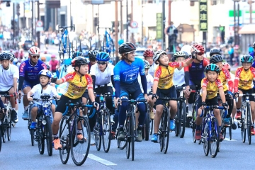 宇都宮ジャパンカップクリテリウム パレードラン 選手と一緒に走る